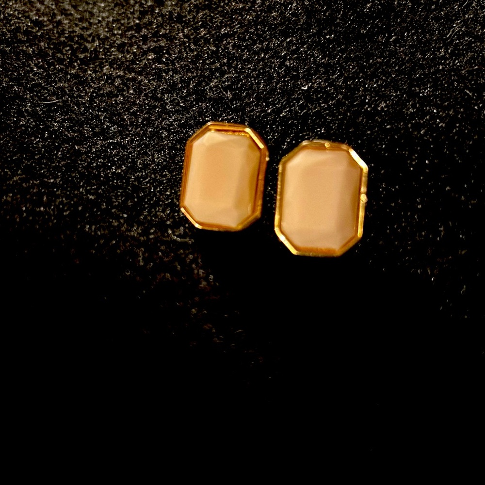 Monet signed vintage earrings
